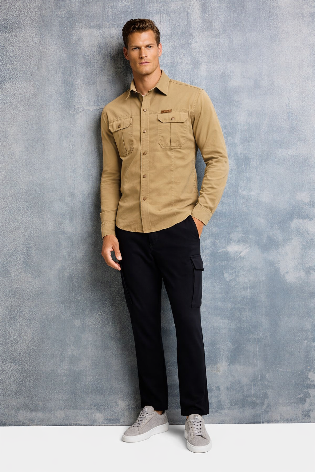Men’s Long Sleeve Button-Up Shirt with Classic Collar
