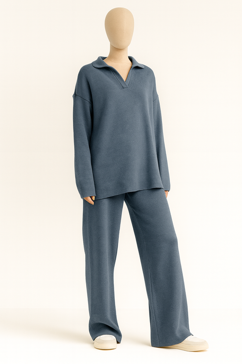 **Women’s Wide-Leg Knit Lounge Set – Two Piece Relaxed Fit Loungewear Outfit with V-Neck Collar Detail**