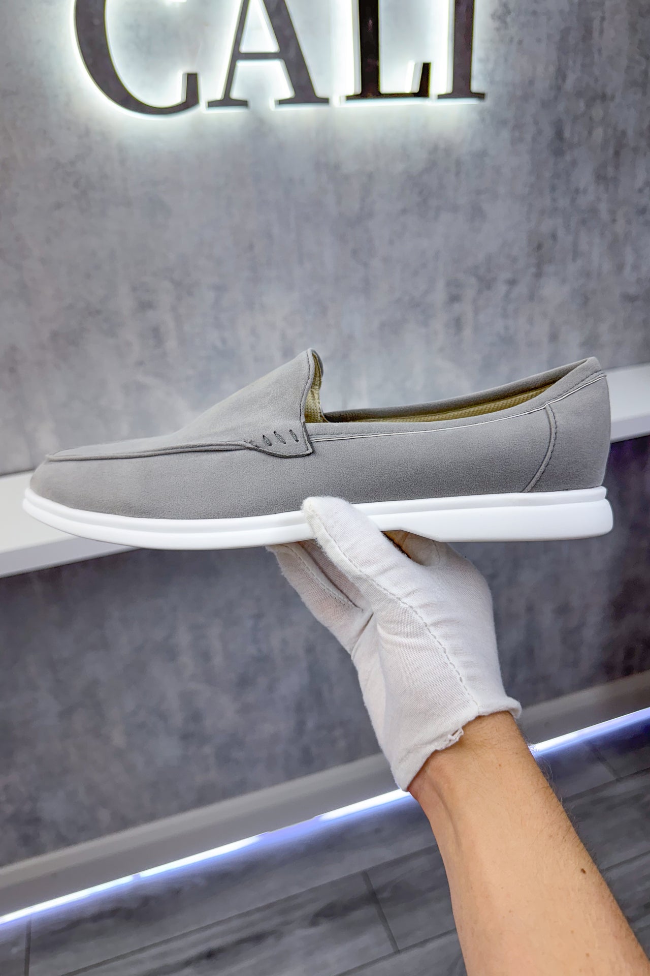 Promenade Loafers - Grey