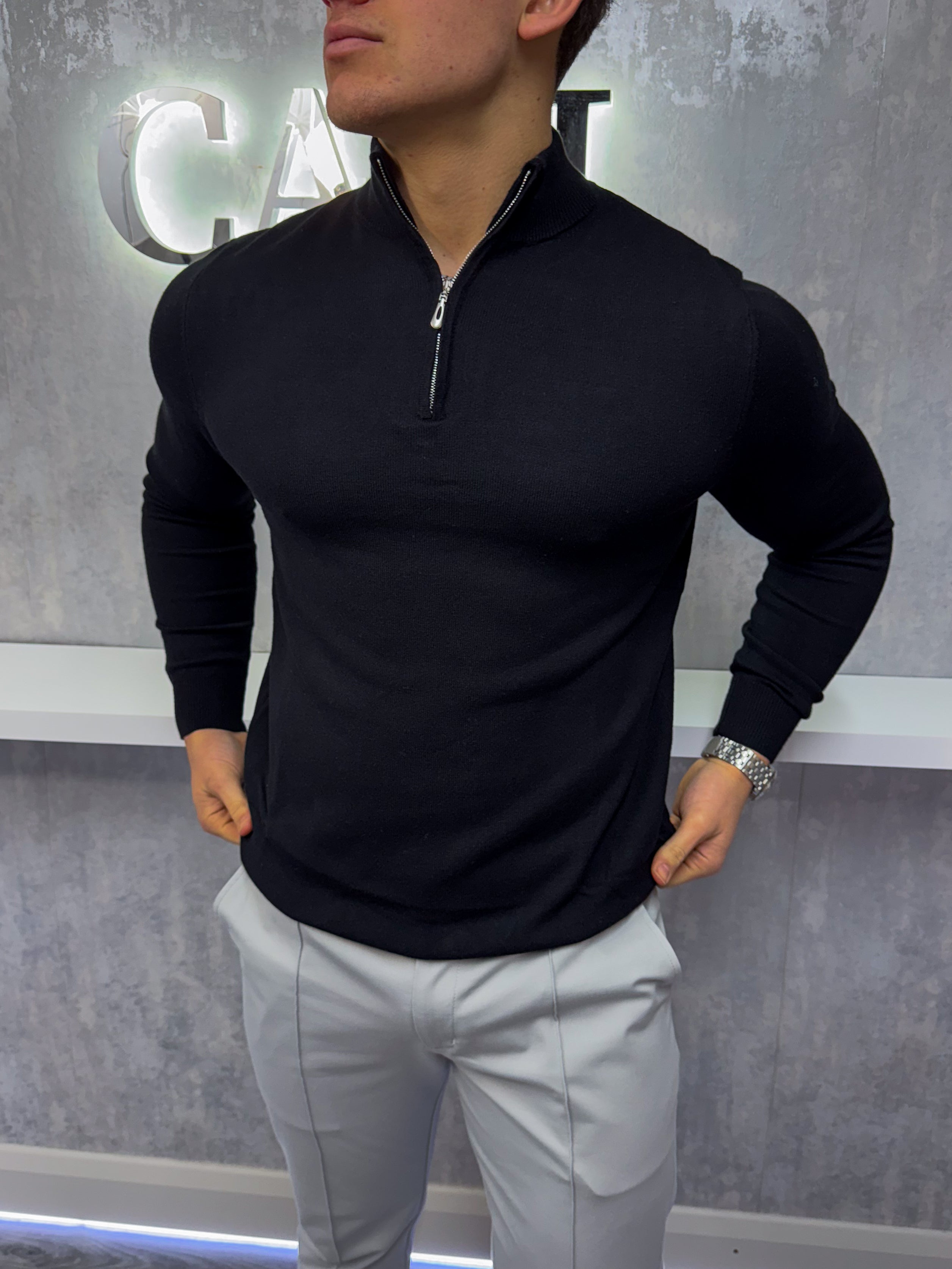 The Costello - Half Zip Sweater - Black