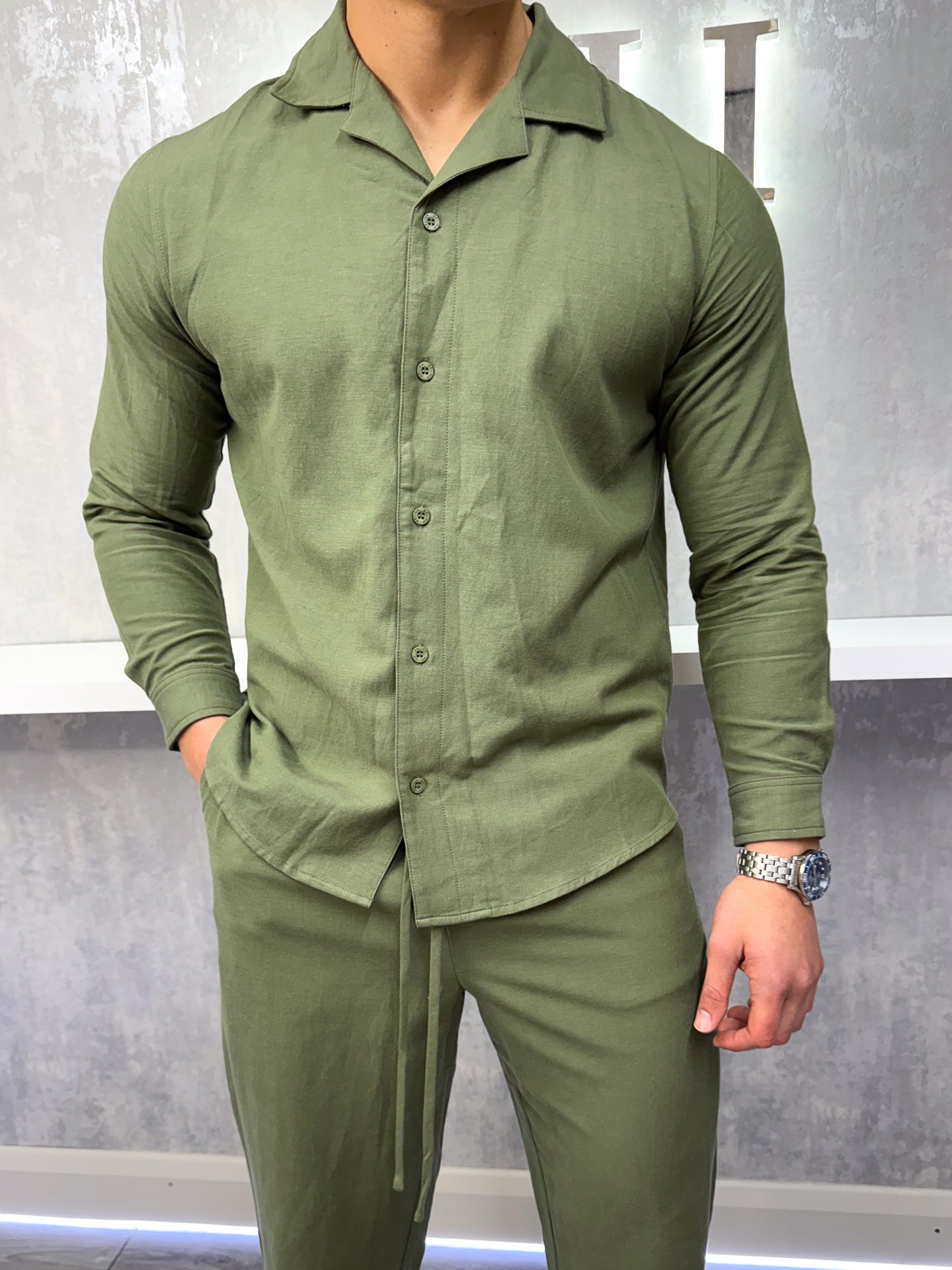 The Linen Shirt - Khaki