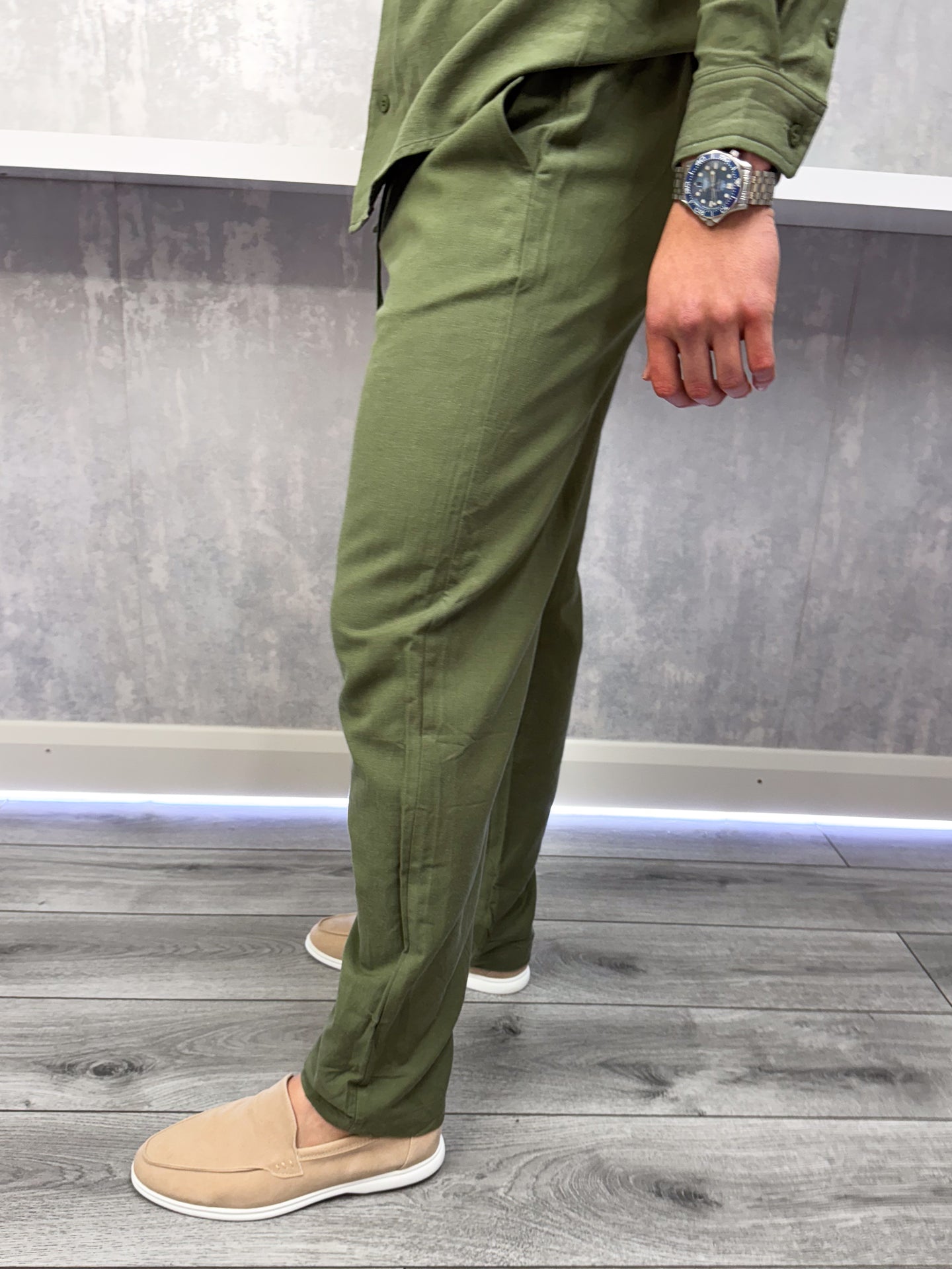The linen trousers - Khaki