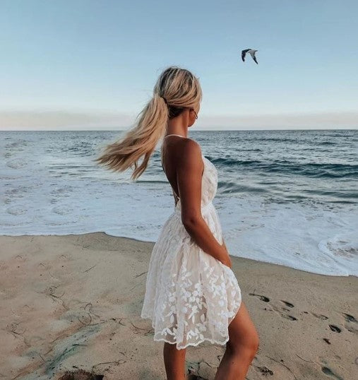 Women’s White Backless V-Neck Mini Dress – Elegant Summer Style