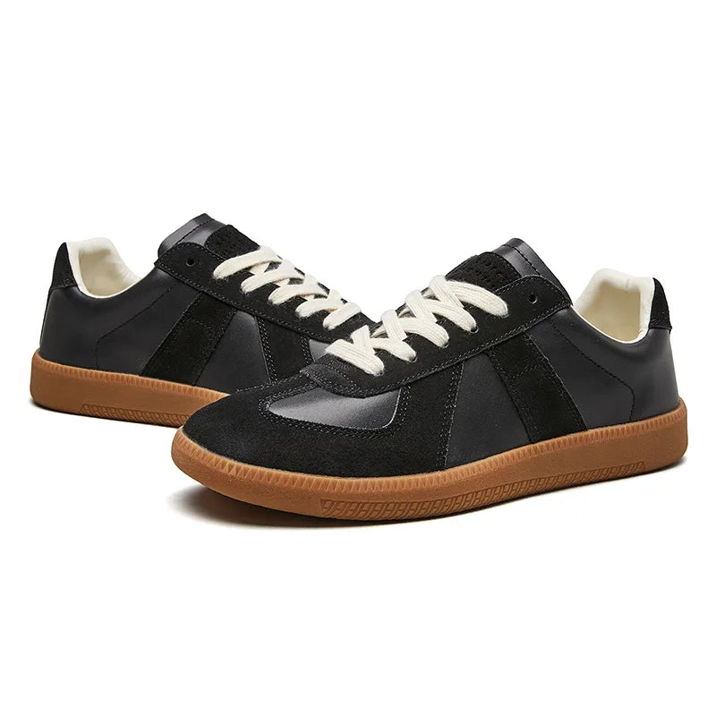 Men’s Retro Low-Top Sneakers – Lace-Up Trainers with Suede-Style Panels, Contrast Gum Rubber Sole, Cushioned Insole & Everyday Casual Comfort