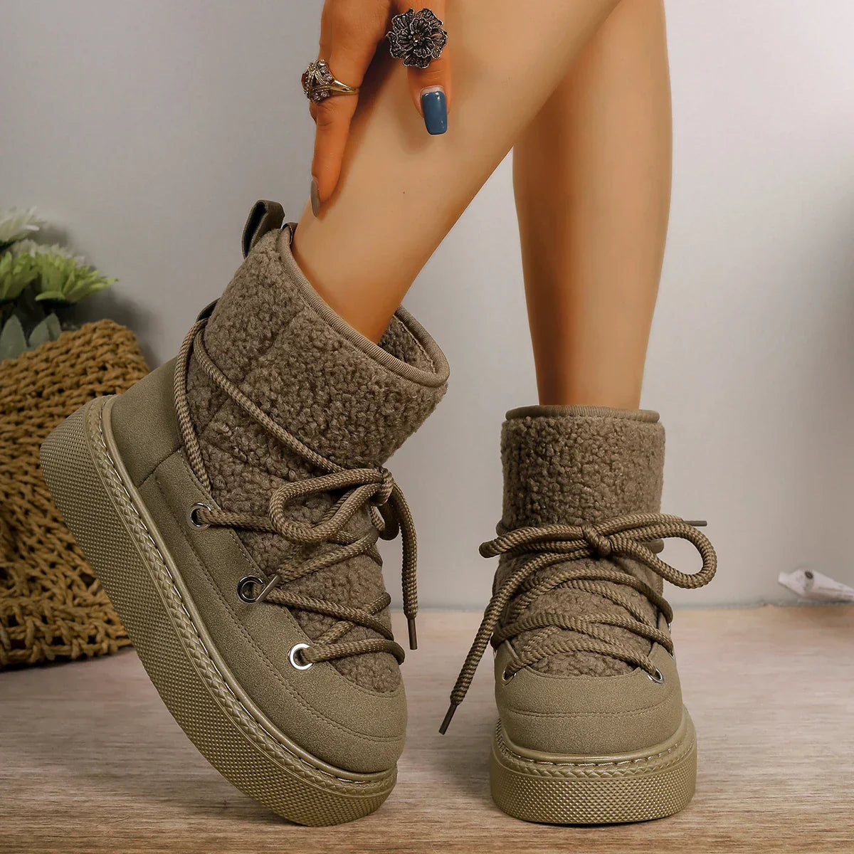 Gemma | Women's Lace-Up Winter Snow boots