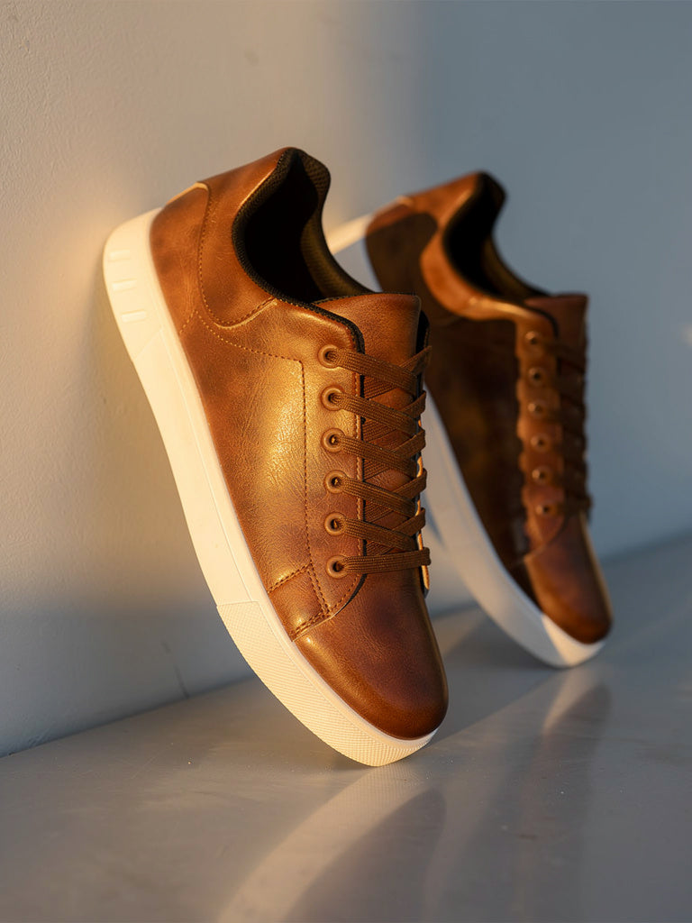 James Men’s Lace-Up Casual Sneakers with Low-Top Design