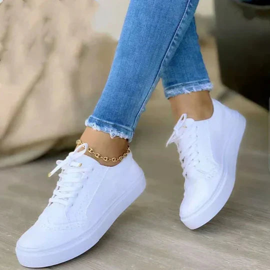 Noah| Women’s Lace-Up Sneakers