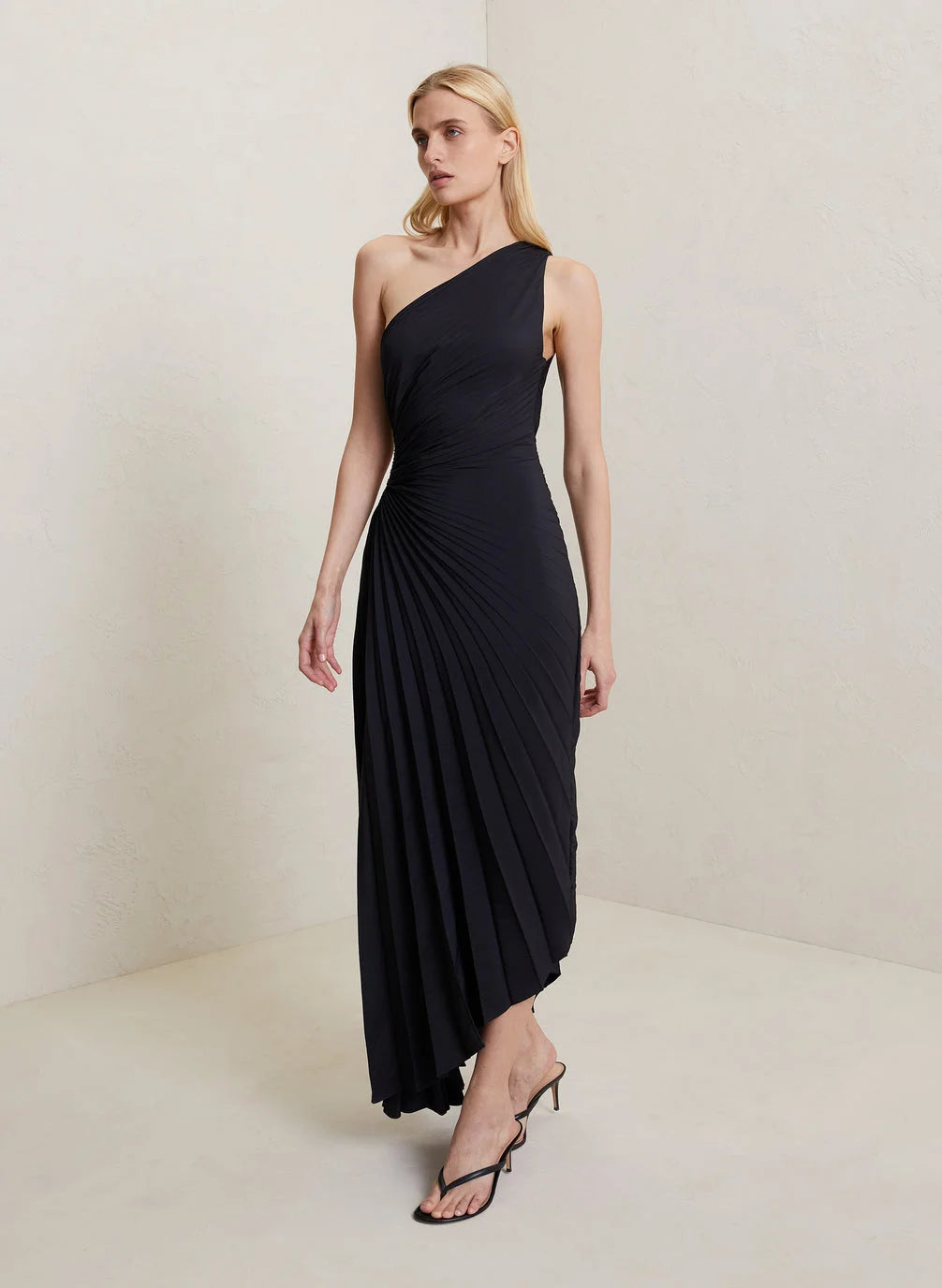 Emilia| Elegant Flattering Fit Maxi Dress - Timeless Design