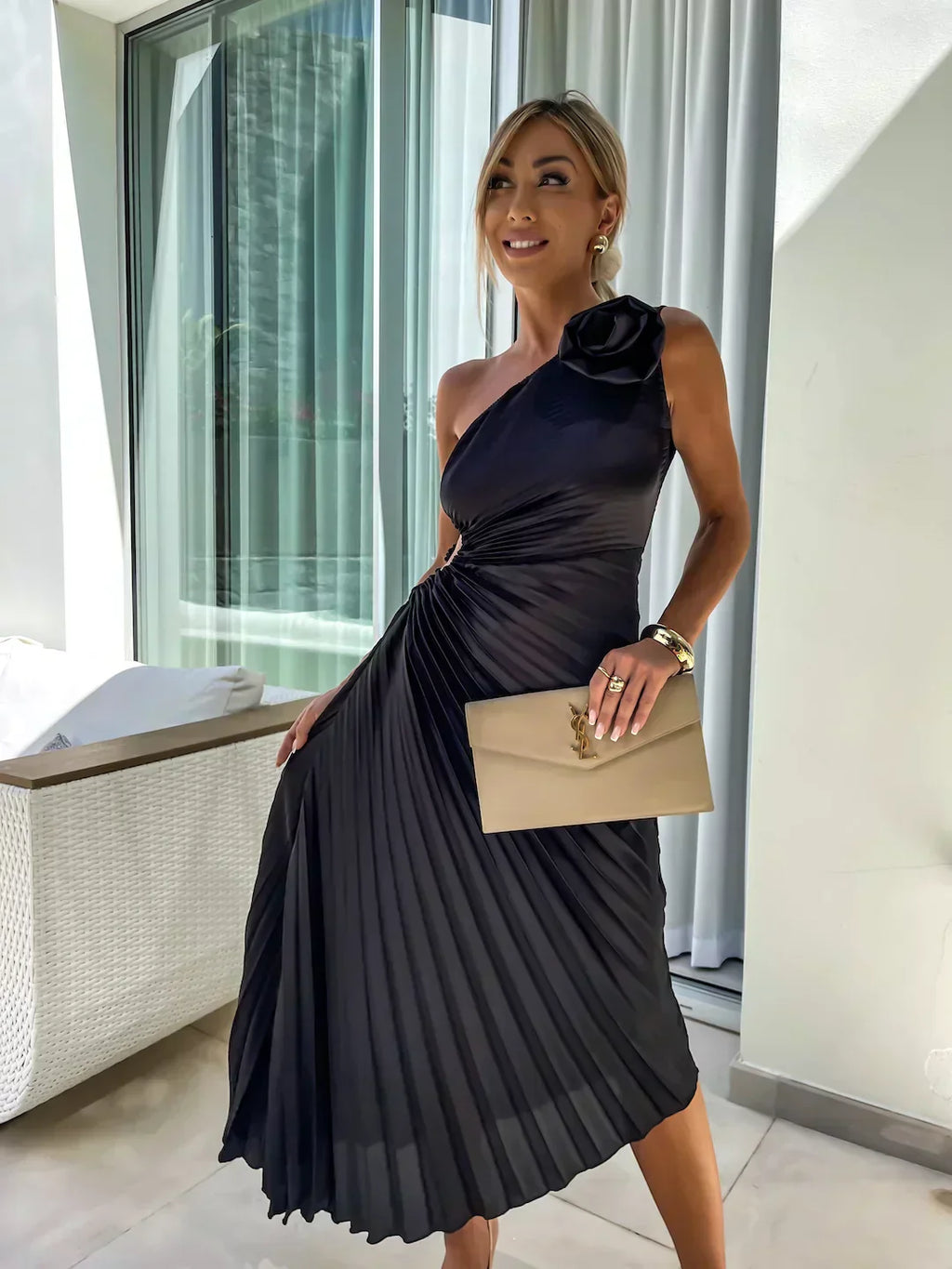 Bella| Elegant One-Shoulder Dress - Shoulder Pleated Design