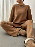 Women’s Soft Knit Lounge Set – Two-Piece Sweater and Pants Outfit