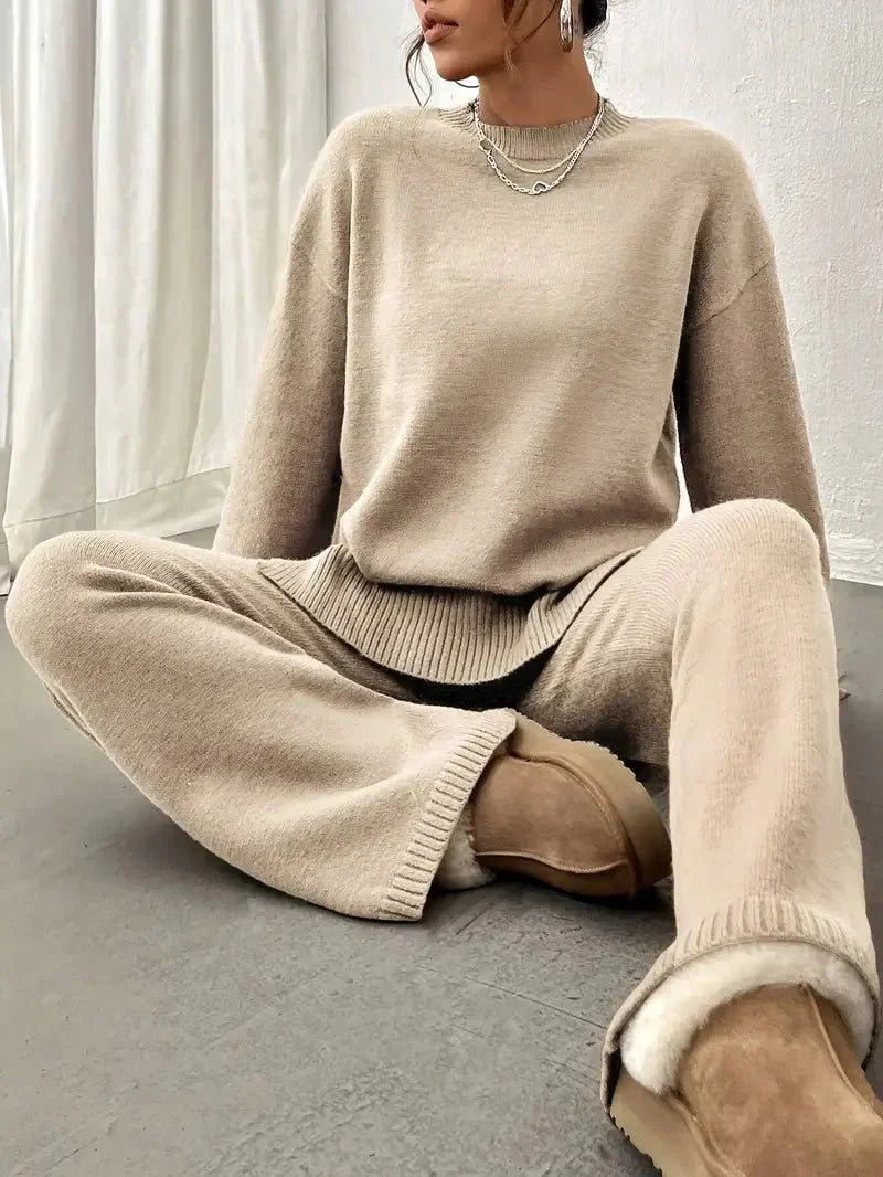 Women’s Soft Knit Lounge Set – Two-Piece Sweater and Pants Outfit