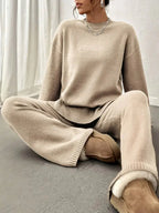 Women’s Soft Knit Lounge Set – Two-Piece Sweater and Pants Outfit